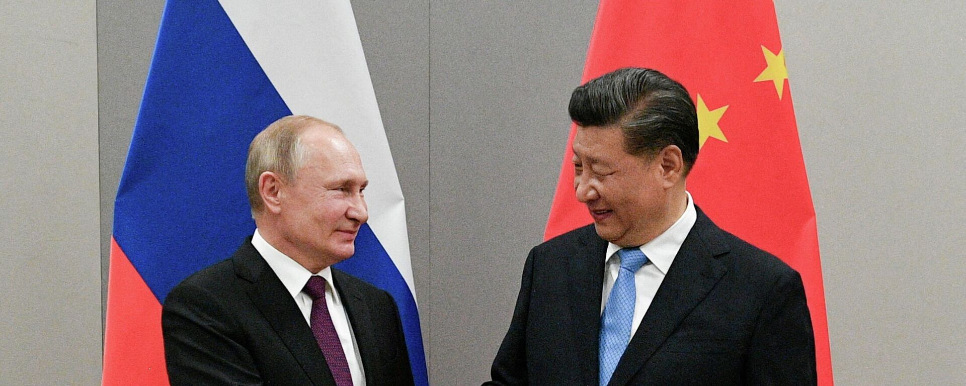 El presidente de Rusia y el presidente de China - Sputnik Mundo, 1920, 15.12.2021
