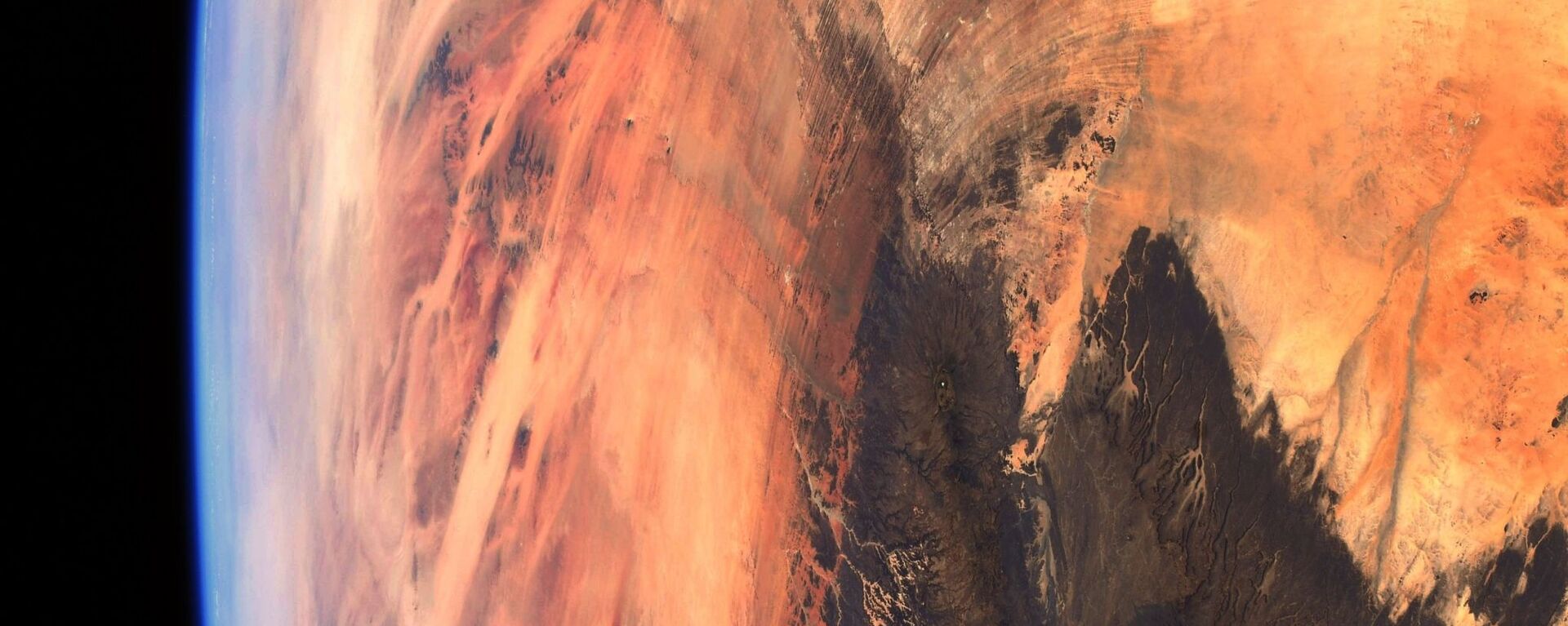 Пустыня Сахара на фотографии астронавта ЕКА Томаса Песке - Sputnik Mundo, 1920, 13.07.2022