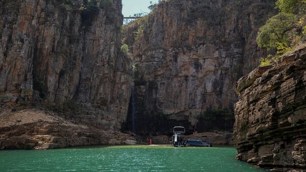 El lago de Furnas, donde al menos 10 personas murieron al desprenderse una roca en enero de 2022 - Sputnik Mundo