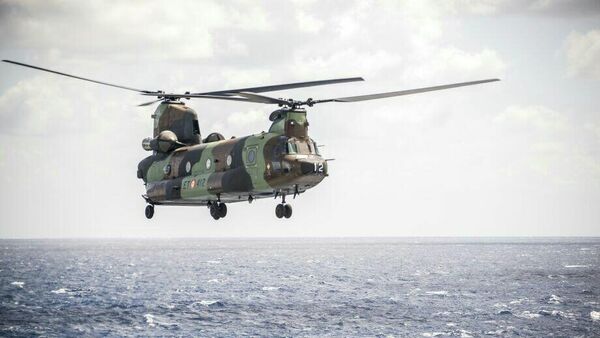 Helicóptero Chinook del Ejército de Tierra - Sputnik Mundo