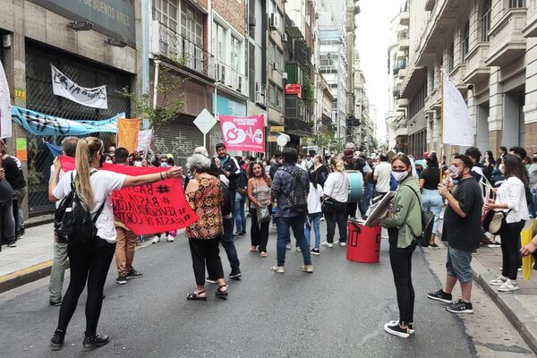 Protesta en Buenos Aires frente a Edesur - Sputnik Mundo