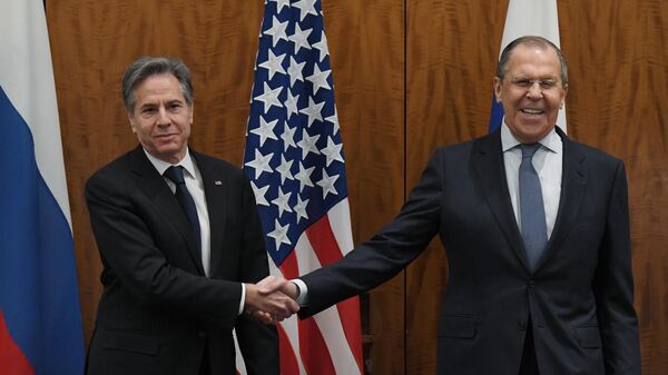 El secretario de Estado estadounidense, Antony Blinken, y el ministro de Asuntos Exteriores de Rusia, Serguéi Lavrov (archivo) - Sputnik Mundo