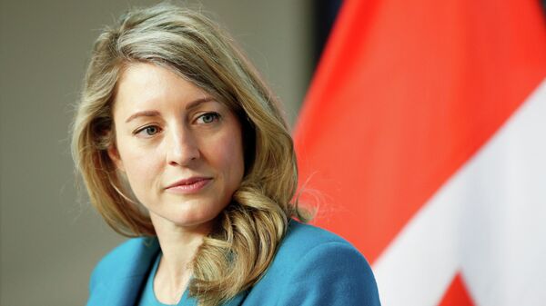 Mélanie Joly, ministra de Asuntos Exteriores de Canadá - Sputnik Mundo