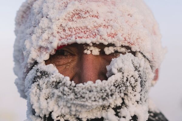 El 22 de enero, el pueblo de Oimiakón albergó la tercera edición del maratón Polo del frío que reunió tanto a los atletas profesionales, como a los aficionados. Aquel día, la temperatura en la zona bajó a los -53°C. - Sputnik Mundo