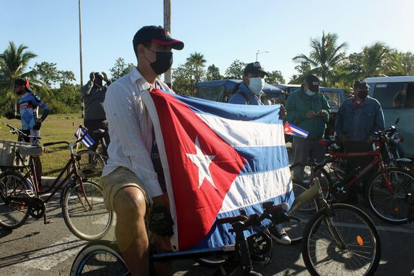 Manifestantes contra el bloqueo a Cuba en ciudad de Santa Clara - Sputnik Mundo