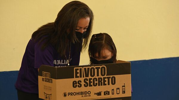 Las elecciones en Costa Rica - Sputnik Mundo