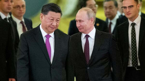 El presidente ruso, Vladímir Putin, y su homólogo chino, Xi Jinping  - Sputnik Mundo