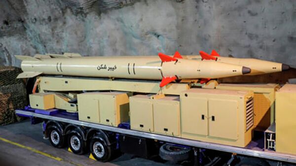 El nuevo misil balístico iraní Kheibarshekan - Sputnik Mundo