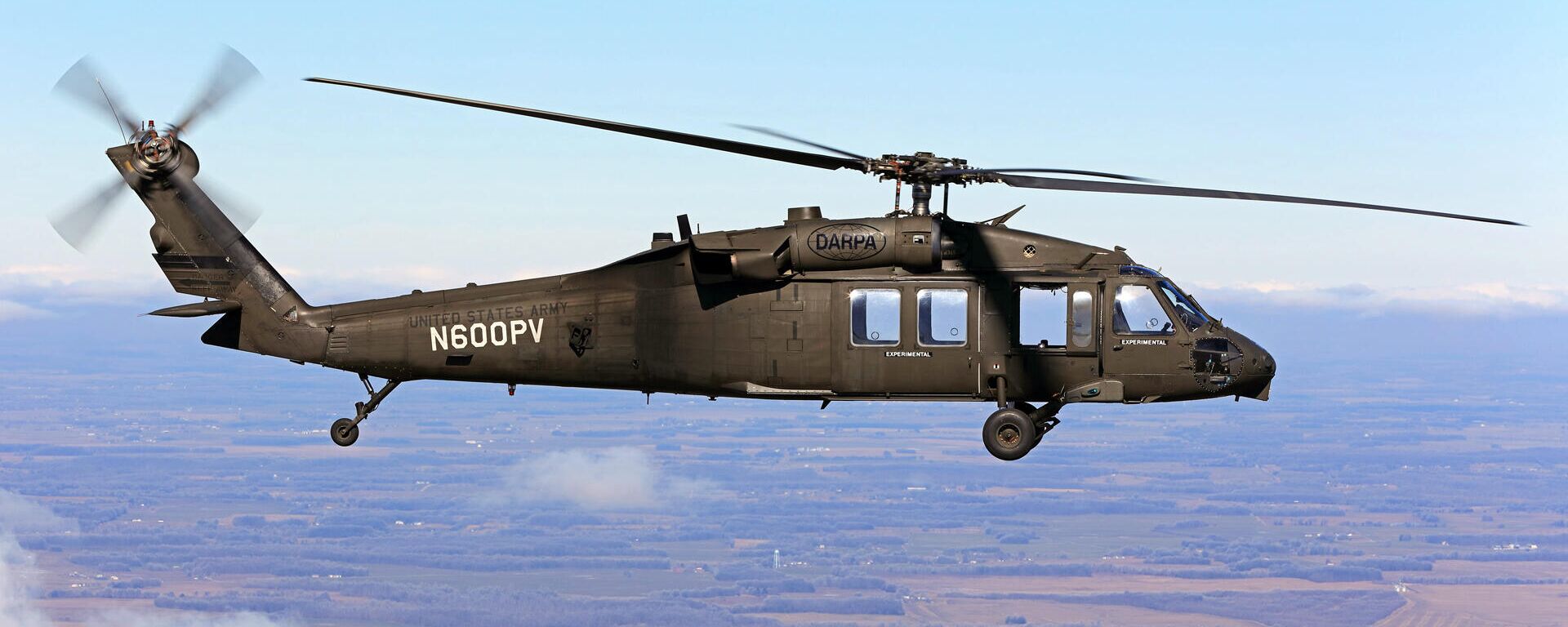 Un UH-60 Black Hawk de la DARPA con el sistema de vuelo autónomo ALIAS - Sputnik Mundo, 1920, 05.02.2024