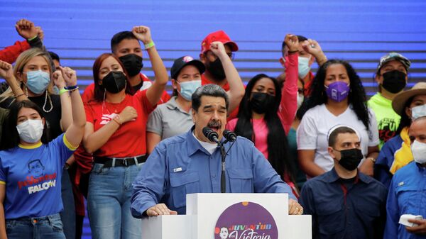El presidente de Venezuela, Nicolás Maduro, en el Día de la Juventud - Sputnik Mundo