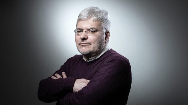 El escritor ruso Evgueni Vodolazkin en una foto de archivo - Sputnik Mundo