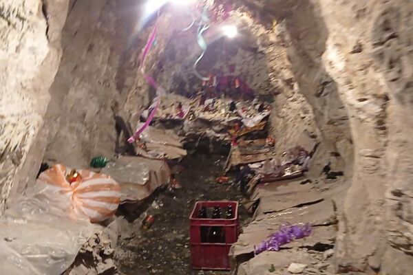 La qoa que los mineros preparan en San José Jallpa Socavón en Oruro - Sputnik Mundo