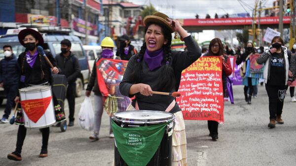 Las marchas de mujeres en Bolivia - Sputnik Mundo
