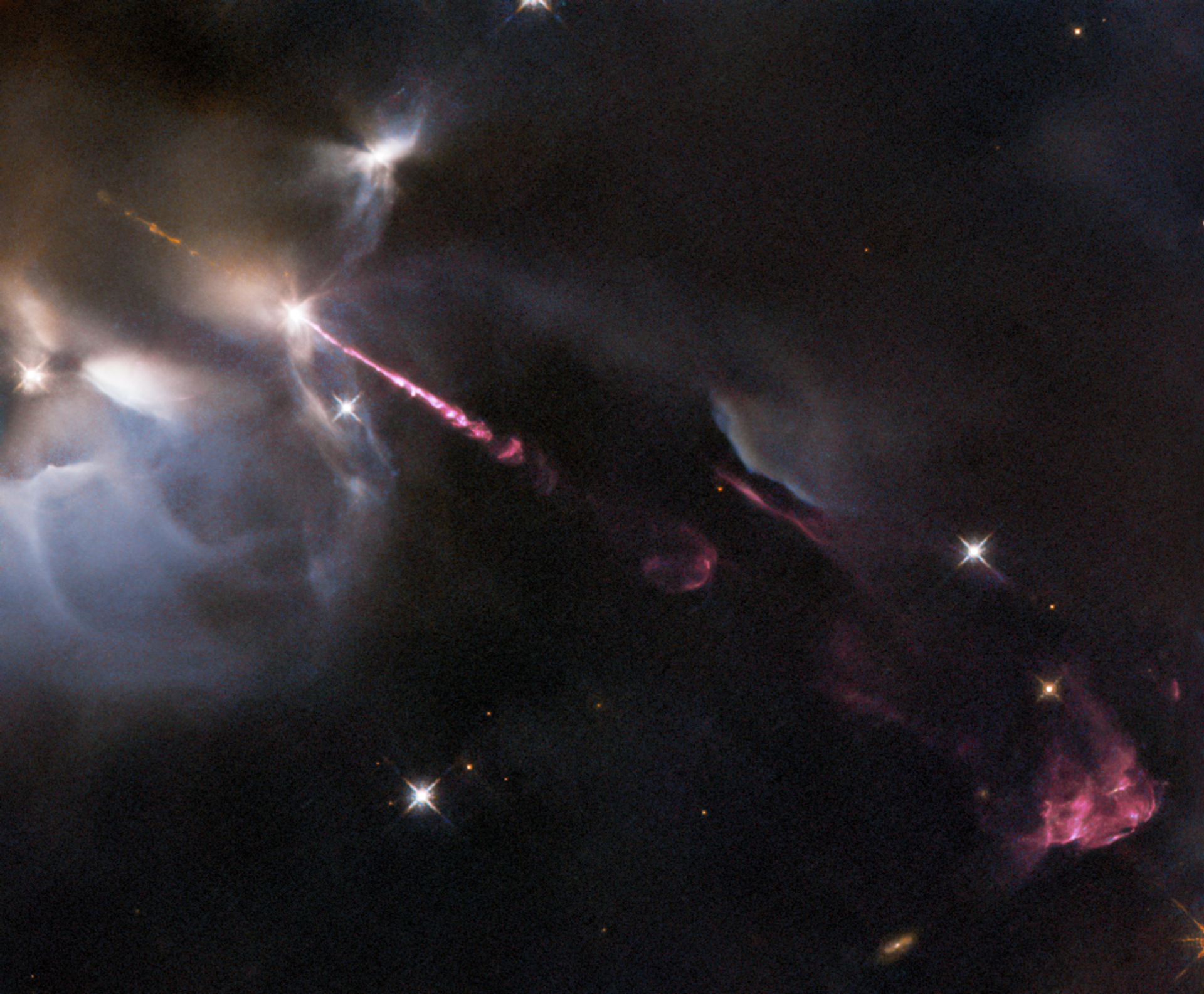 El estallido de una estrella bebé captado por Hubble - Sputnik Mundo, 1920, 12.03.2022