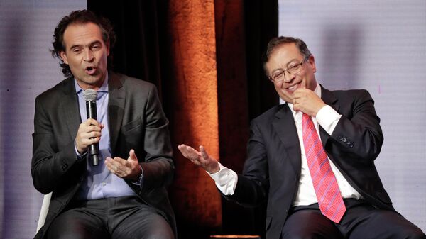 Federico Gutiérrez y Gustavo Petro, candidatos presidenciales colombianos - Sputnik Mundo