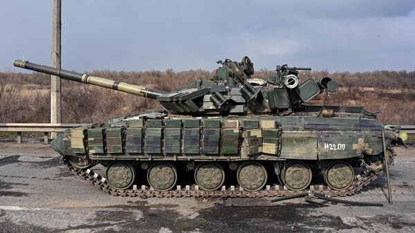 Un tanque de las Fuerzas Armadas de Ucrania - Sputnik Mundo