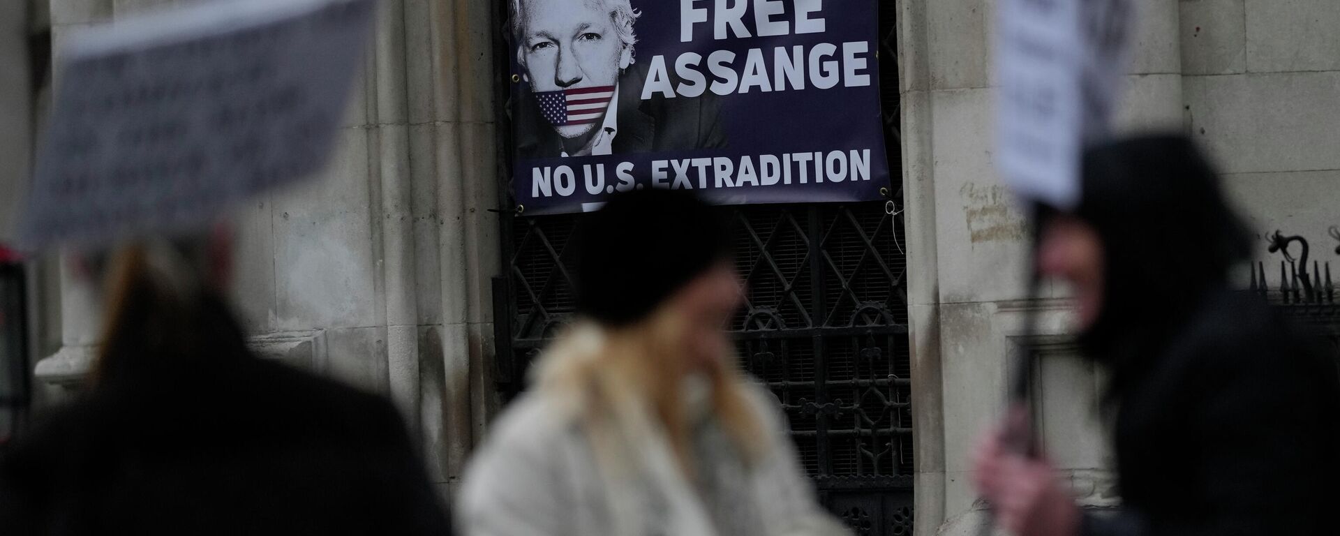 Partidarios de Julian Assange frente al Tribunal Superior, Londres - Sputnik Mundo, 1920, 14.03.2022