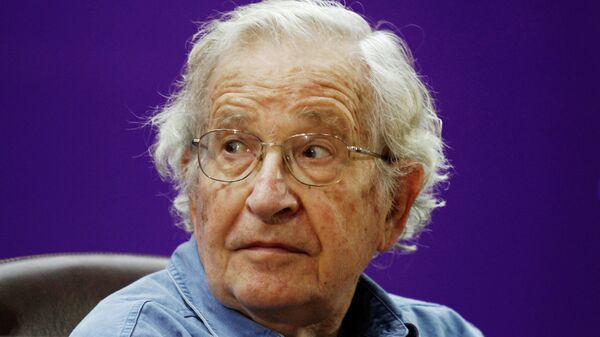 Noam Chomsky, intelectual y académico - Sputnik Mundo