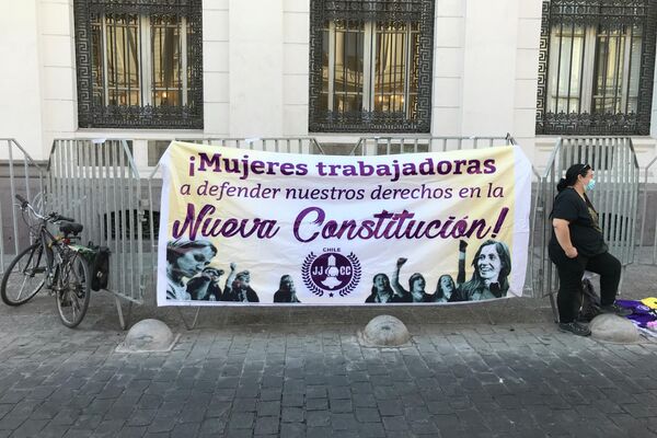 Será ley: la nueva constitución chilena garantizará el derecho al aborto - Sputnik Mundo