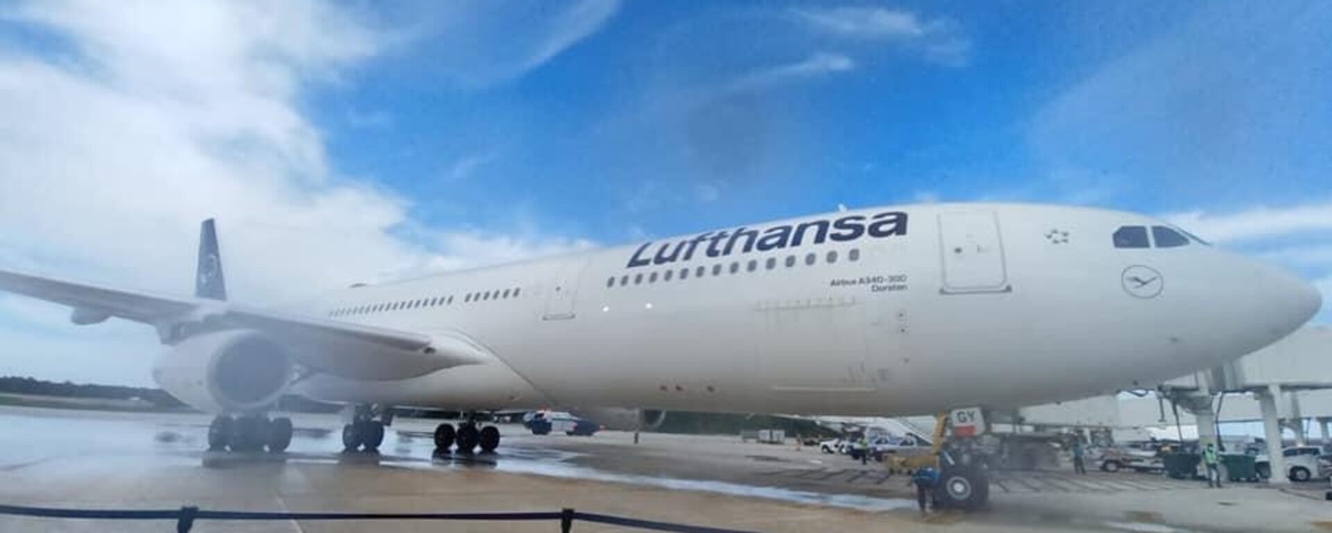 Un avión de la aerolínea Lufthansa llega al Aeropuerto Internacional de Cancún - Sputnik Mundo, 1920, 03.03.2023