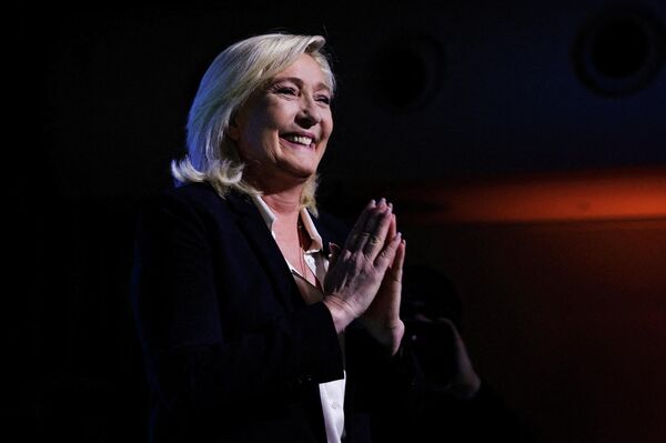 La candidata presidencial francesa Marine Le Pen, líder del partido de extrema derecha Agrupación Nacional, tras el anuncio de los resultados provisionales. - Sputnik Mundo