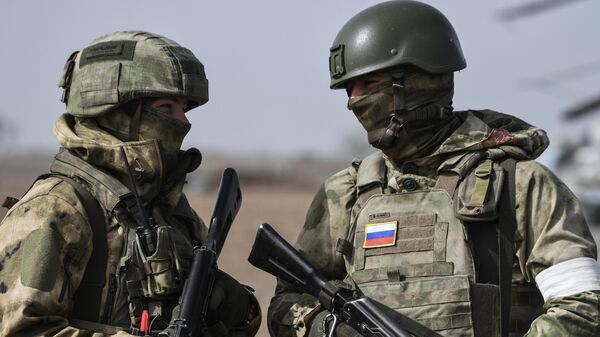 Militares rusos en Ucrania - Sputnik Mundo