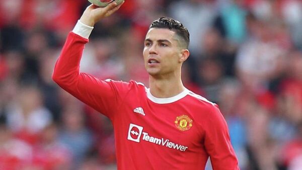 Cristiano Ronaldo, jugador del Manchester United - Sputnik Mundo