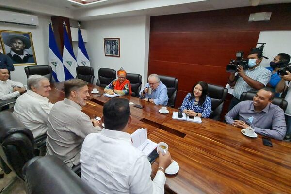 Reunión entre el canciller de Venezuela, Félix Plasencia, y el presidente de la Asamblea Nacional de Nicaragua, Gustavo Porras - Sputnik Mundo