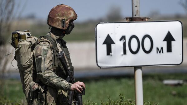 Militar ruso en la región ucraniana de Jersón durante la operación especial militar de Rusia - Sputnik Mundo
