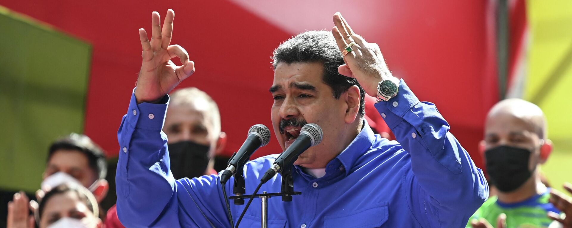 El presidente de Venezuela, Nicolás Maduro, acompañó la movilización de trabajadores por el centro de la capital - Sputnik Mundo, 1920, 01.05.2022