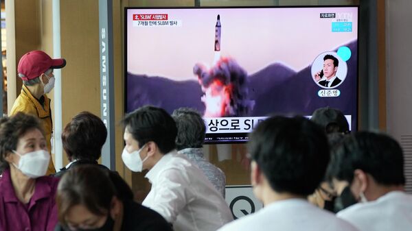 El lanzamiento de un misil norcoreano - Sputnik Mundo