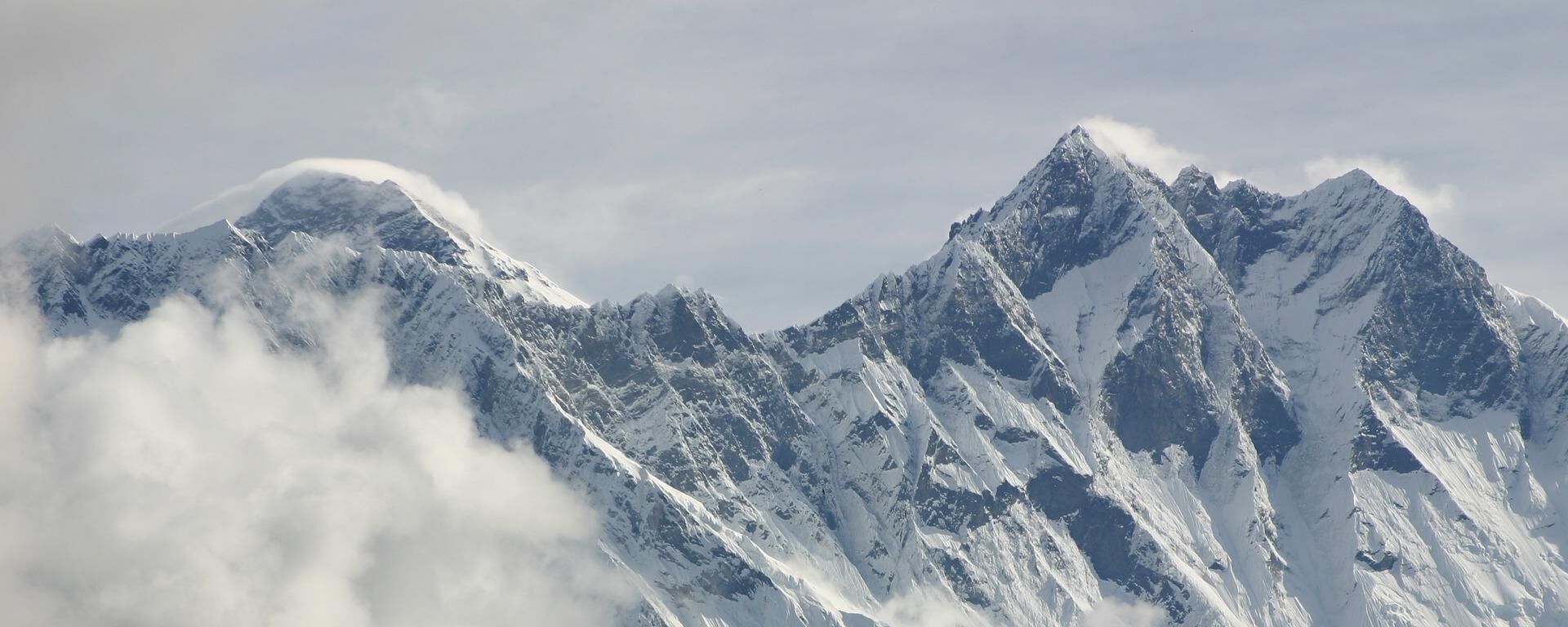 El Lhotse y el Everest en el Himalaya - Sputnik Mundo, 1920, 13.05.2022