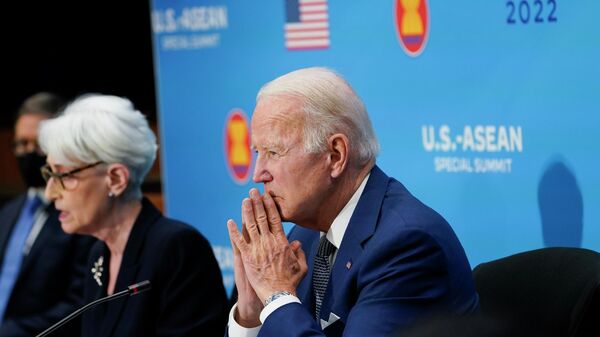 El presidente de EEUU, Joe Biden, en la cumbre EEUU-ASEAN en Washington - Sputnik Mundo