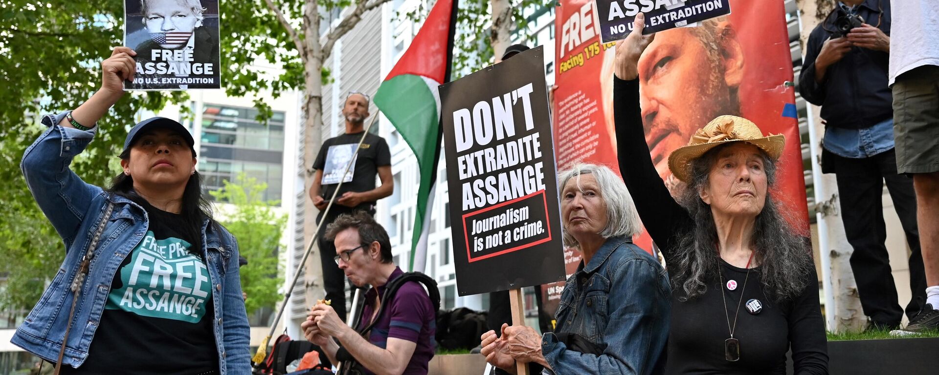 Protestas contra la extradición de Julian Assange - Sputnik Mundo, 1920, 17.05.2022