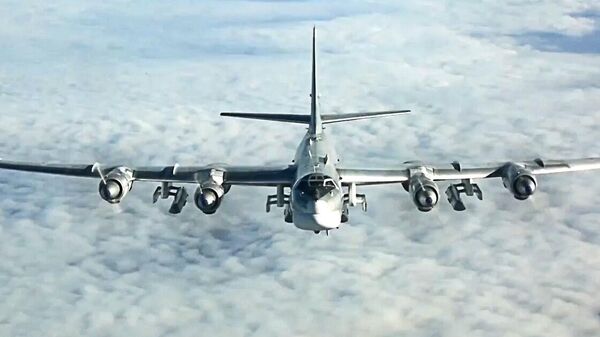 El bombardero estratégico de misiles guiados Tu-95MS  - Sputnik Mundo