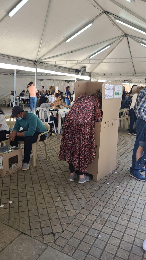 En Medellín la gente asistió masivamente a votar. Este departamento, cuna del uribismo, apoya en su mayoría a Rodolfo Hernández - Sputnik Mundo