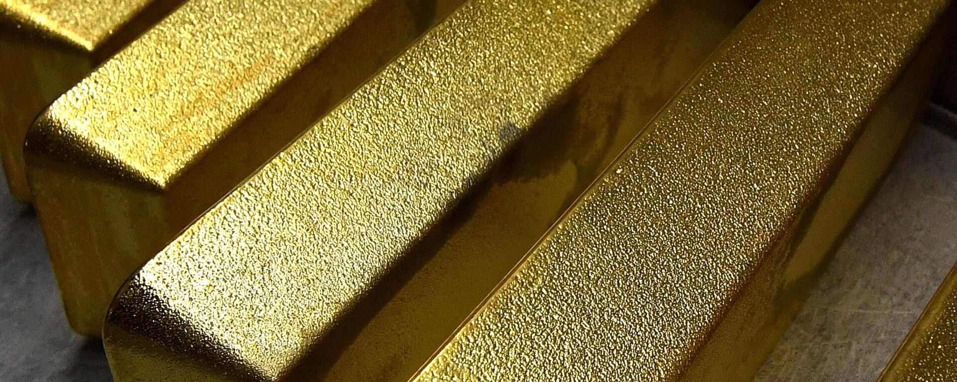 Lingotes de oro, imagen referencial - Sputnik Mundo, 1920, 16.05.2023