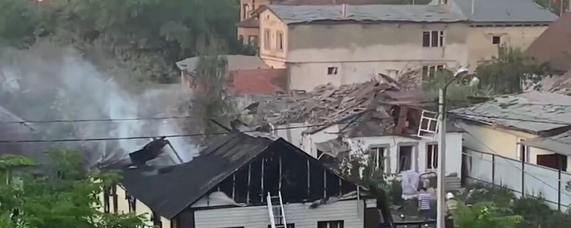 Las consecuencias del ataque de Ucrania a las zonas residenciales de Bélgorod y Kursk - Sputnik Mundo, 1920, 03.07.2022