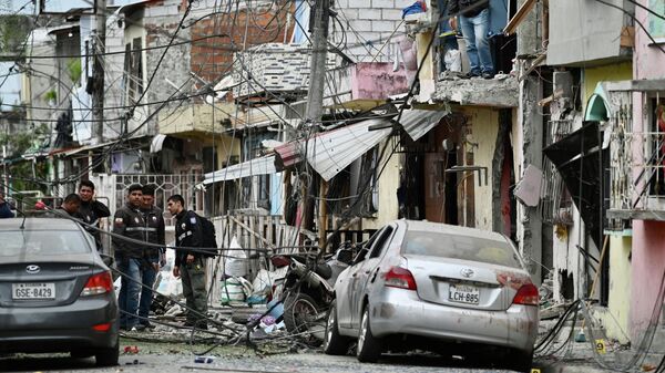 La Policía Nacional de Ecuador en el lugar de la explosión que dejó cinco muertos y 20 heridos en Guayaquil - Sputnik Mundo