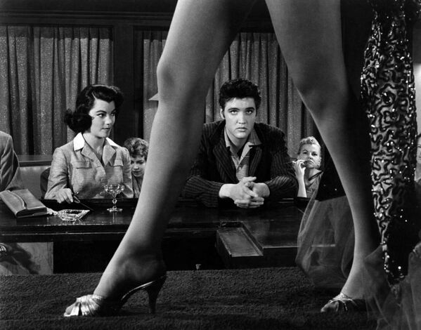 Elvis Presley y Judy Tyler en la película Jailhouse Rock, 1957. - Sputnik Mundo