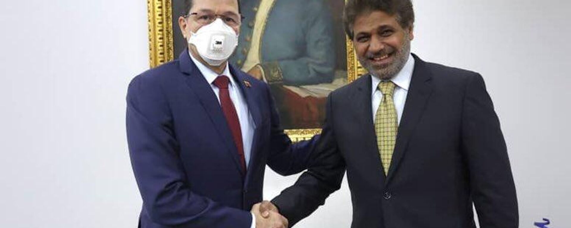 Carlos Faría , el canciller de Venezuela, con el embajador de Kuwait, Nasser Bareh Al-Enezi - Sputnik Mundo, 1920, 26.08.2022