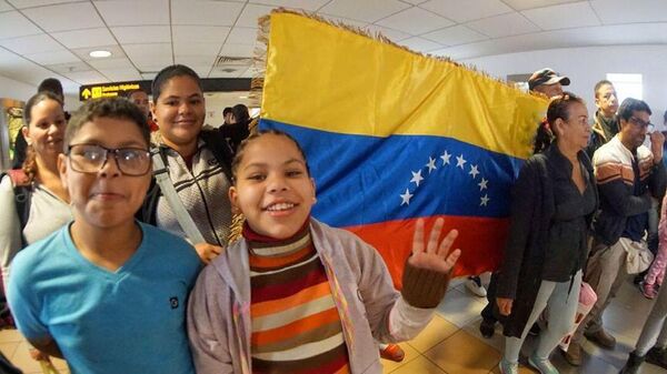 Venezolanos retornando a su país con ayuda del Plan de Vuelta a la Patria, programa social creado por el Gobierno de Venezuela en el año 2018 - Sputnik Mundo