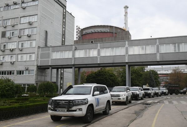 La planta nuclear de Zaporiyia está situada en la orilla izquierda del río Dniéper, cerca de Energodar. Es la mayor central nuclear de Europa en cuanto a número de unidades y capacidad instalada. 
 - Sputnik Mundo