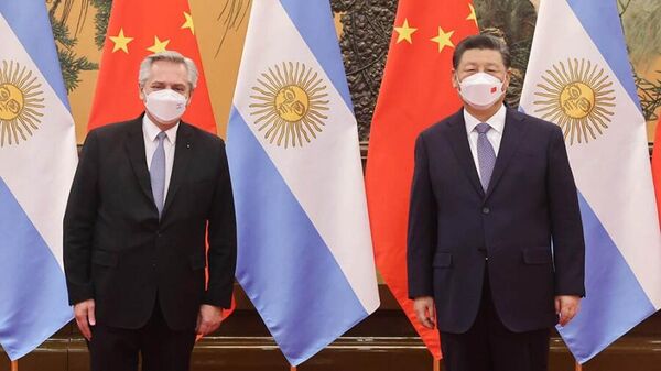 Alberto Fernández, presidente de Argentina, y Xi Jinping, presidente de China - Sputnik Mundo