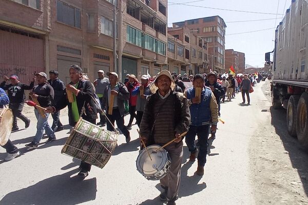 Marcha de cocaleros de los Yungas en La Paz - Sputnik Mundo