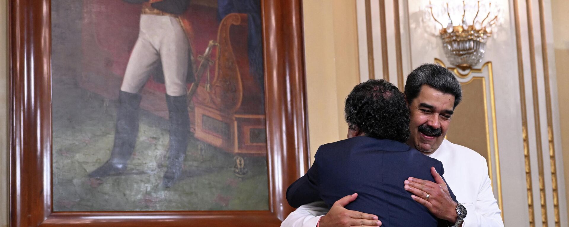 El presidente de Venezuela, Nicolás Maduro, recibe el nuevo embajador colombiano, Armando Benedetti - Sputnik Mundo, 1920, 10.09.2022