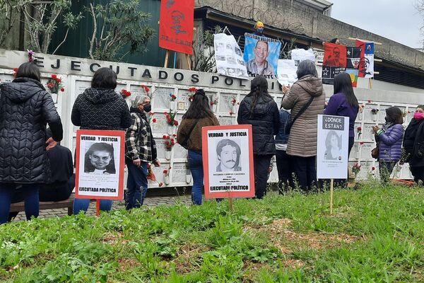 Marcha en Chile en recuerdo de las víctimas de la dictadura - Sputnik Mundo