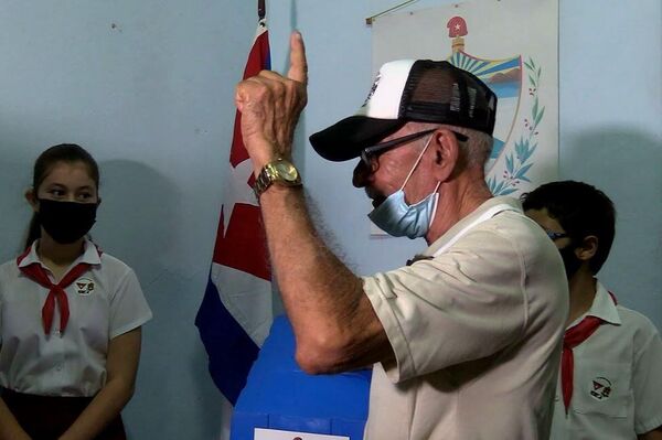 Cuba decide el nuevo Código de las Familias con importantes y polémicos cambios - Sputnik Mundo