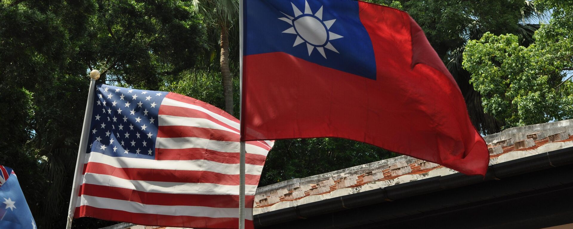 Las banderas de EEUU y de Taiwán - Sputnik Mundo, 1920, 05.04.2023