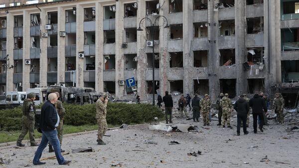 El Ayuntamiento de Donetsk después de un ataque ucraniano - Sputnik Mundo